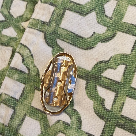 Luxurious Gold Compact mirror - Picture 3 of 5